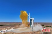 梦见捉蛇我国首颗地球物理场探测业务卫星“张衡一号”02星成功发射
